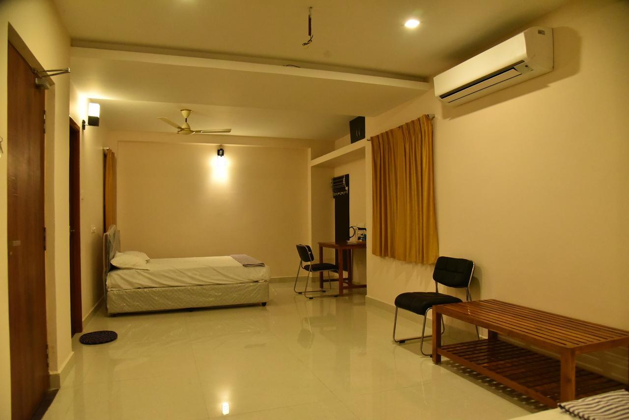 Ananda Residency Hotel Kumbakonam Exterior photo